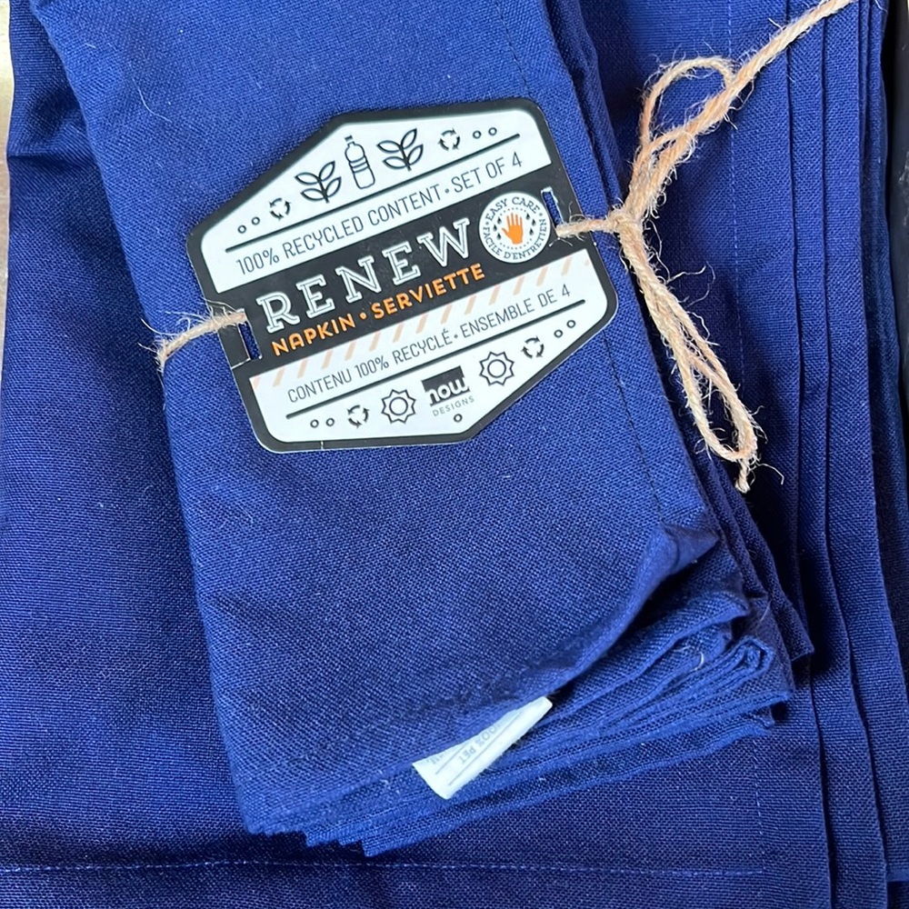 ECO-friendly/wrinkle resistant now DESIGNS 100% recycled content tablecloth-NWOT